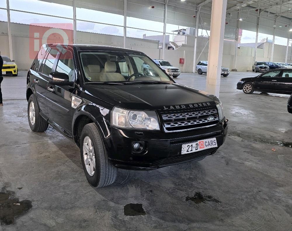 لاند روفر LR2